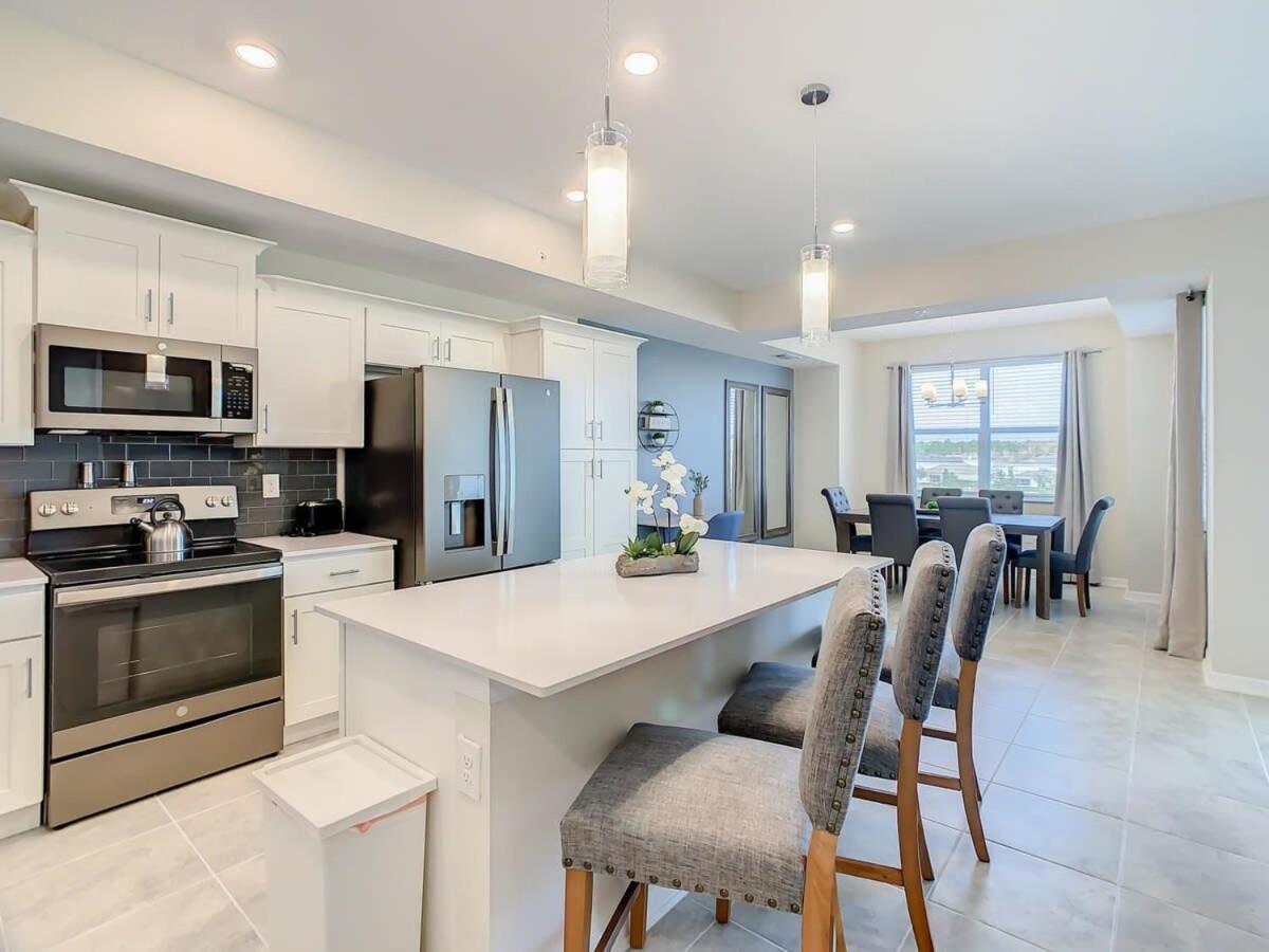 Gorgeous 2Br Lakeview Condo With Waterpark كيسيمي المظهر الخارجي الصورة