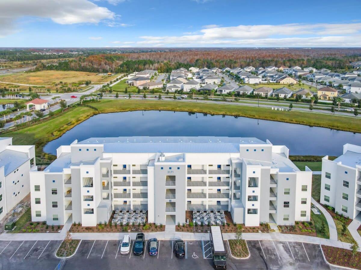 Gorgeous 2Br Lakeview Condo With Waterpark كيسيمي المظهر الخارجي الصورة