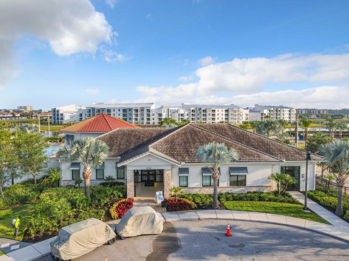 Gorgeous 2Br Lakeview Condo With Waterpark كيسيمي المظهر الخارجي الصورة